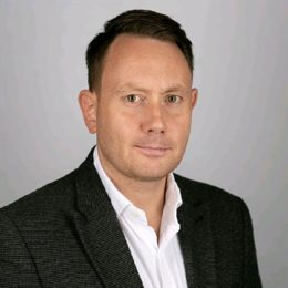 晶圆代工业务前景迷雾重重 英特尔(INTC.US)股价重挫超8% 凭空消失年内涨幅